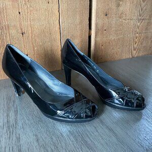 Stuart Weitzman CrissJones Black Patent Pumps Heels - Size 10